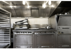 How to Choose the Right Exhaust Hood for Your Restaurant (Without Overbuying)
