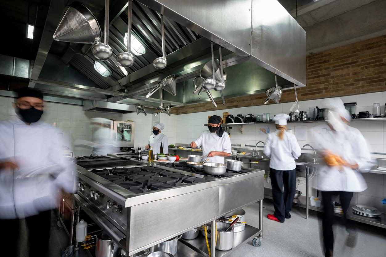 Kitchen Fire Suppression System Training Guide | Hoodmart