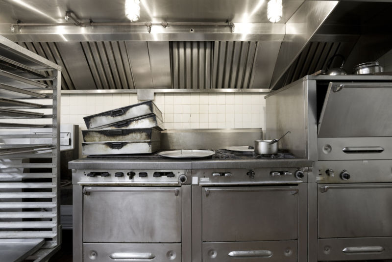 How to Choose the Right Exhaust Hood for Your Restaurant (Without Overbuying)