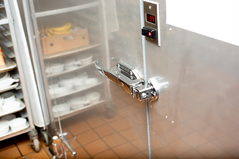 The Different Types Of Walk-in Cooler and Freezer Doors
