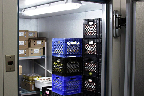 Walk-in Coolers & Freezers For Delis, Bodegas, Liquor Stores, and More